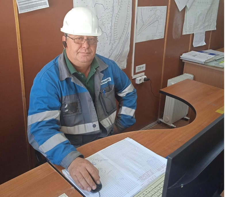 Игорь Резников